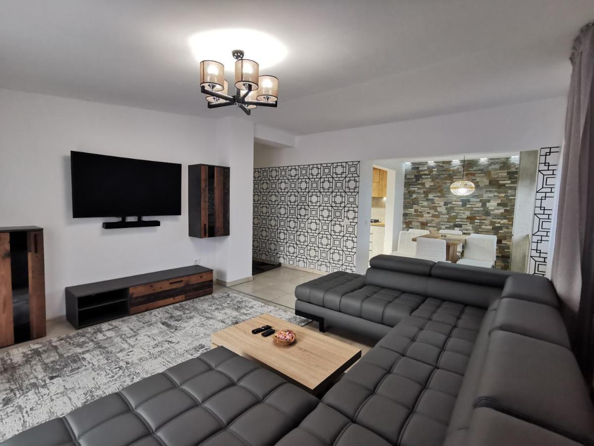 Rose Apartment Gura Humorului